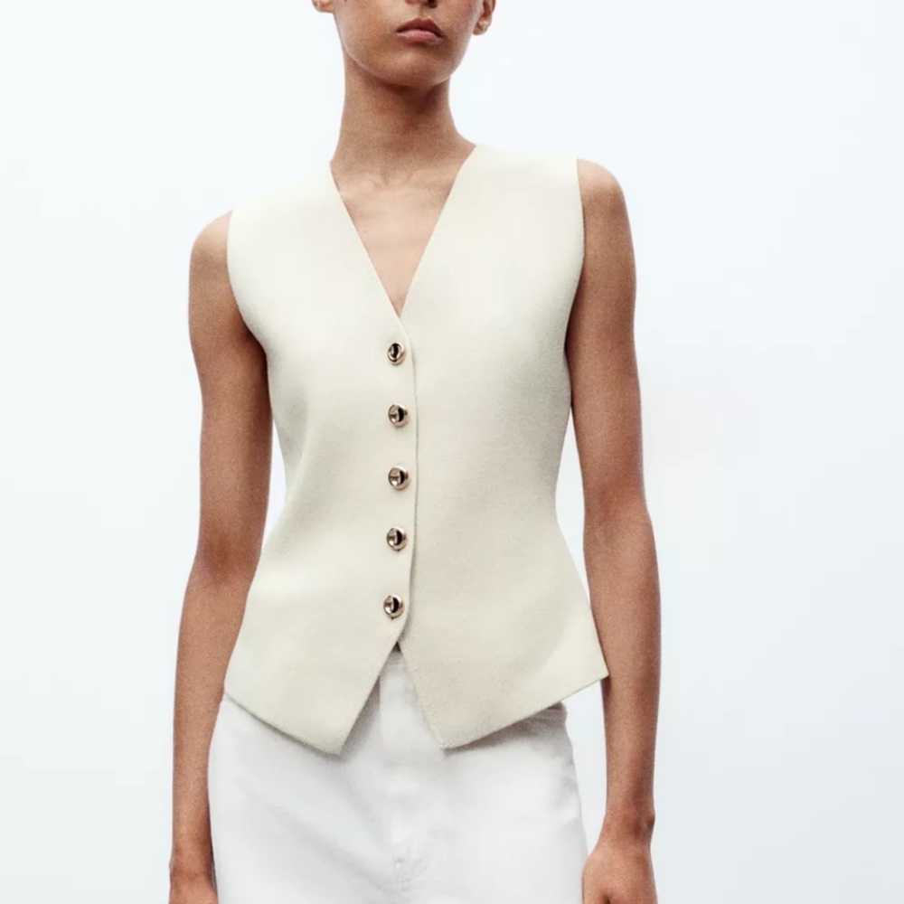 Zara- Elegant Cream Buttoned Vest